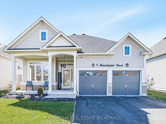 4th image of 9 Broadpoint St