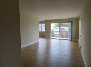 11534 Greenwood Ave N APT 301, Seattle, WA 98133