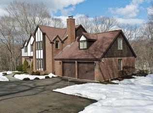 1405 Little Meadow Rd, Guilford, CT 06437