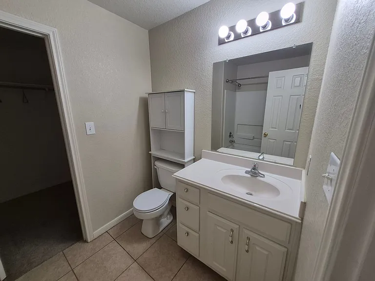 11239 Country Cyn — Photo 20