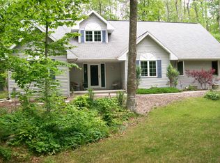 425 Deer Trl, Ellison Bay, WI 54210