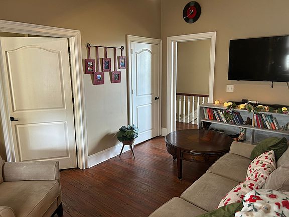 3rd image of 1702 Habersham St APT C