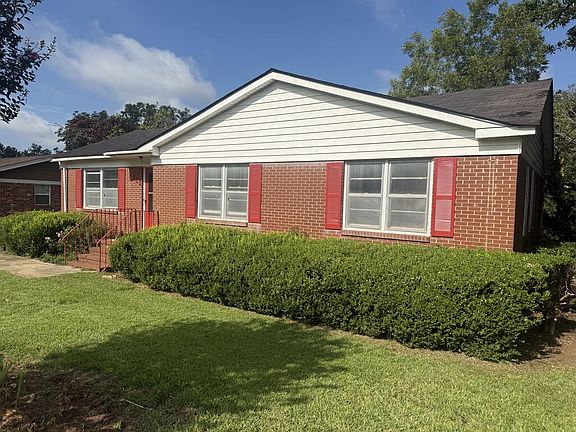 2nd image of 211 Lorraine Ave