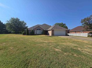 1322 Cottonwood Ct, Mountain Home, AR 72653