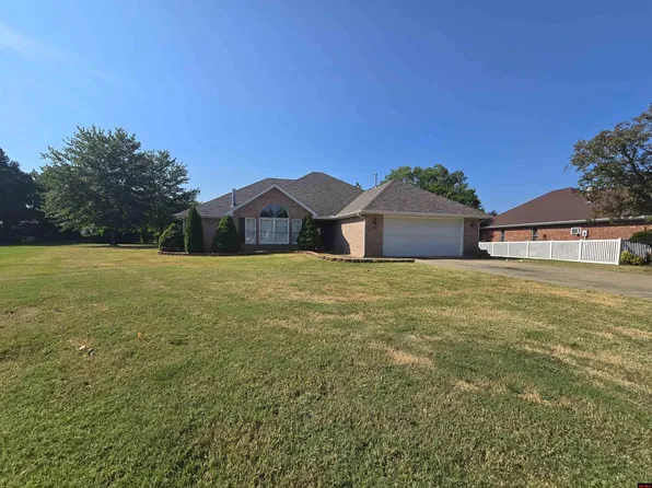 1322 Cottonwood Ct, Mountain Home, AR 72653