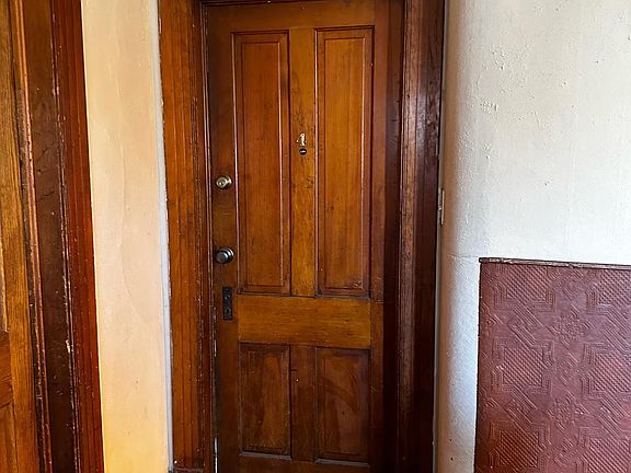 2nd image of 1361 N Lafayette St #4
