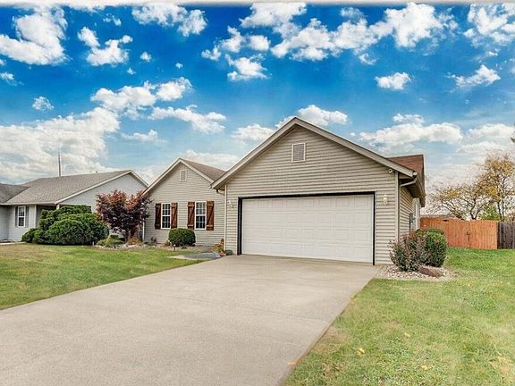 3rd image of 650 Rain Hollow Dr