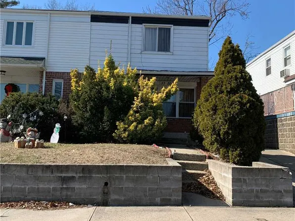 5320 207th St, Oakland Gardens, NY 11364