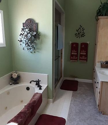 3rd image of 9609 Drayton Hall Ln