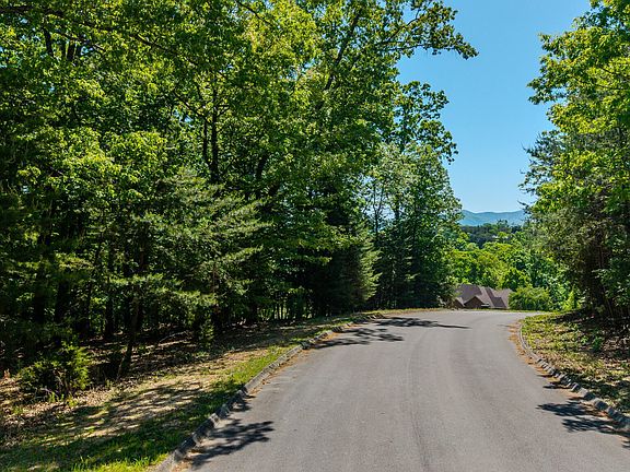 4th image of 943 Waterstone Dr Lot 14