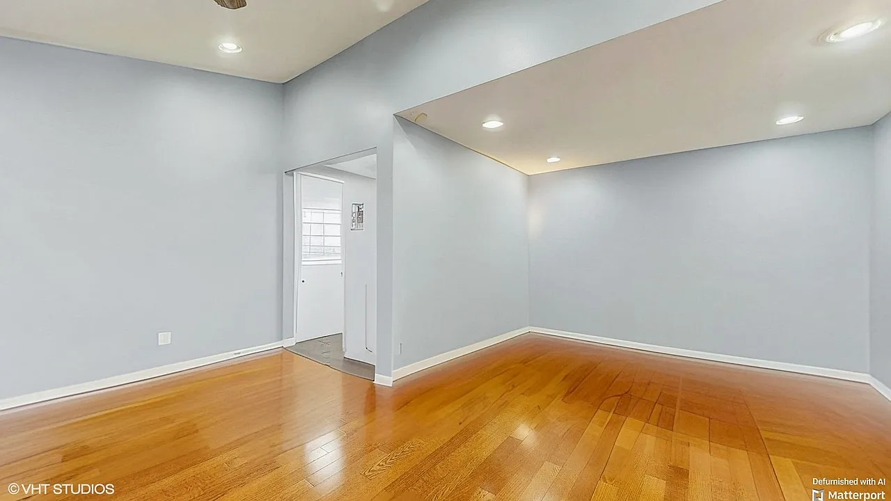 Studio, 350 sqft, $1,100 — Photo 1