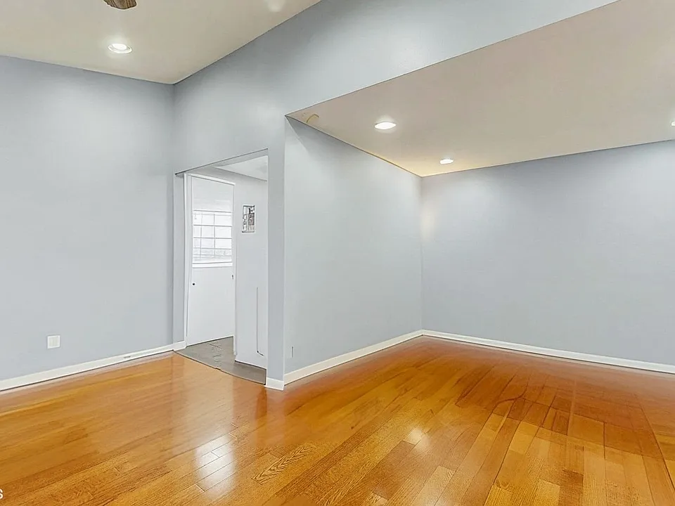 5021 W Grand Ave #2