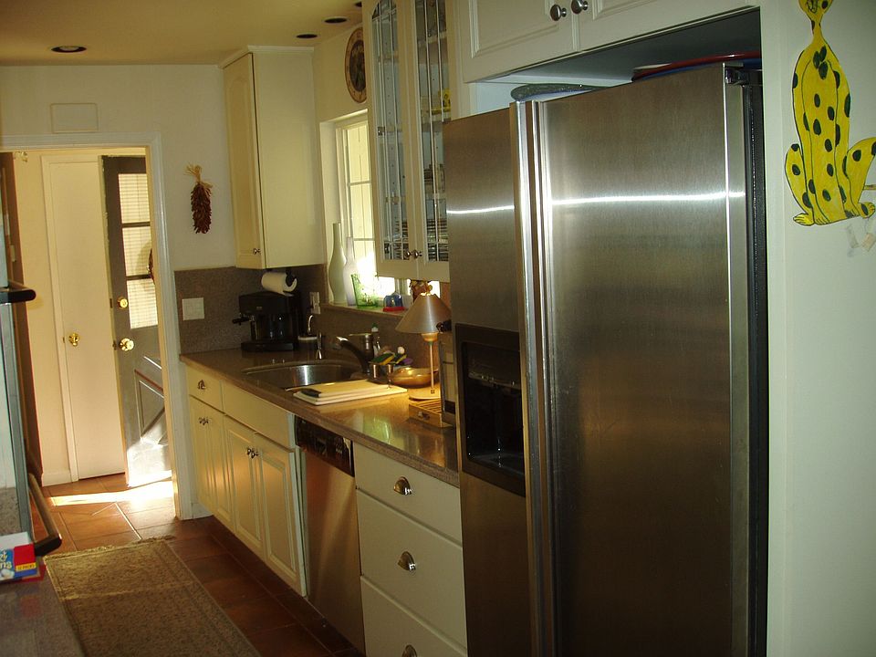 2nd image of 118 Belle Ave