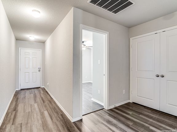4th image of 31581 NIMBUS DR
