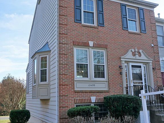 3rd image of 15499 Travailer Ct