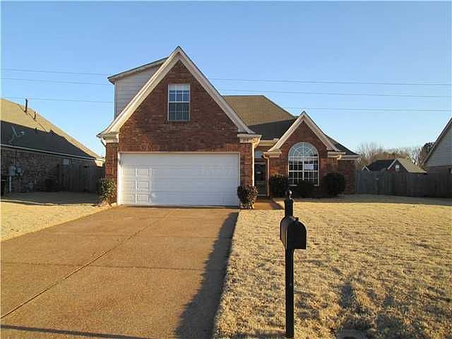 1st image of 215 Mossy Springs Dr