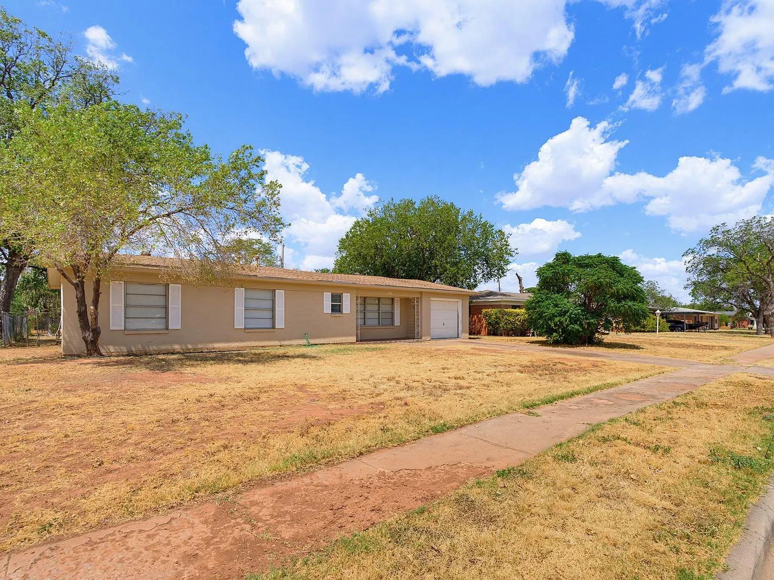 3 bed, 1454 sqft, $2,200 — Photo 4