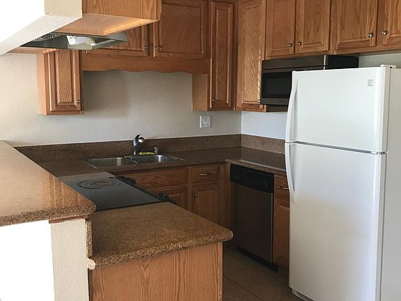 5th image of 1631 Bayview Heights Dr Unit 13