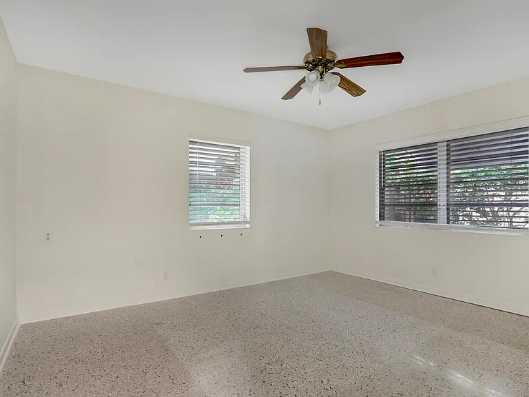 3410 Poinsettia Ave — Photo 14