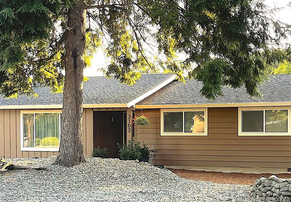 1st image of 3102 NE 98th Ave