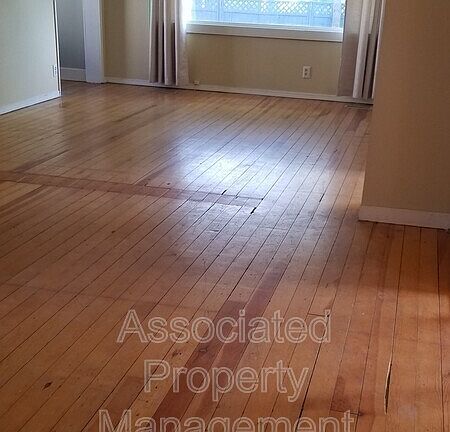 4th image of 530 Patterson Ave