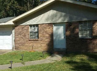 127 Lexington Dr, Hattiesburg, MS 39402