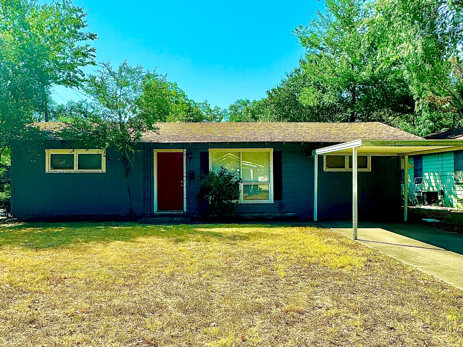 3 bed, 1012 sqft, $1,350 — Photo 1