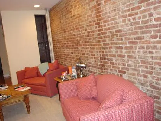 Rented by Green Home NY Realty LLC | media 31