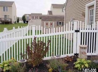 35 Heather Way, York, PA 17404