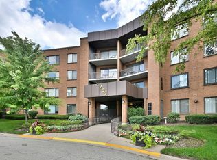 263 S Clubhouse Dr UNIT 101, Palatine, IL 60074