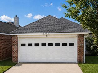 9455 Pecan Tree Dr, Baton Rouge, LA 70810