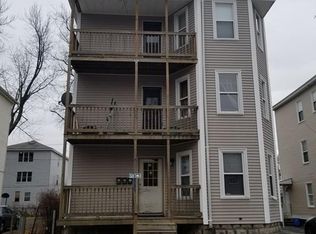 14 Fern St APT 2, Worcester, MA 01610