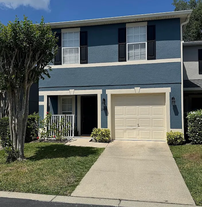 13099 Lexington Summit St