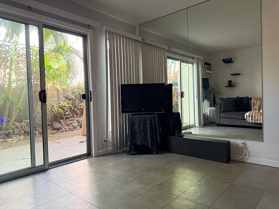68 Walaka St #5