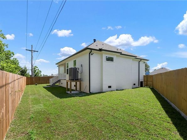 3740 Norwood Dr, Chalmette, LA 70043