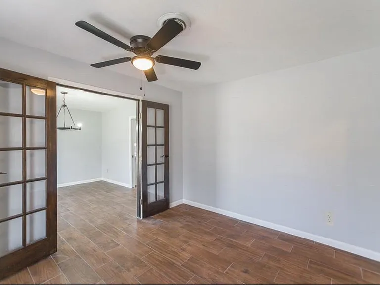 8503 Braes River Dr — Photo 13