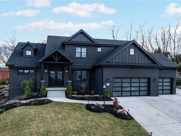 1072 Breezewood Dr, Canonsburg, PA 15317