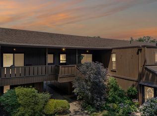33803 Electric Blvd APT B20, Avon Lake, OH 44012
