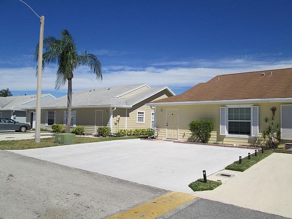 2nd image of 1562 Royal Forest Ct
