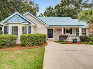 11 Lucerne Ave, Beaufort, SC 29907