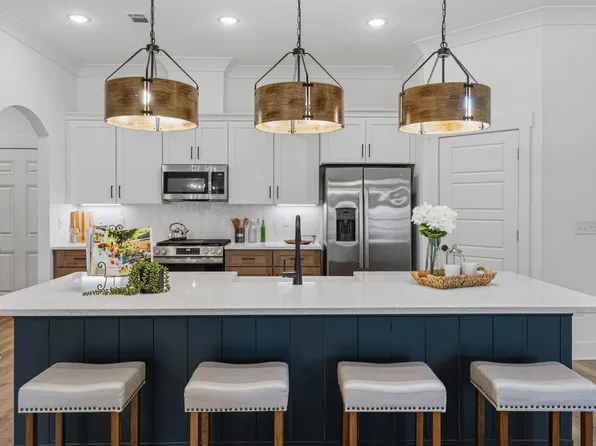 35 Highland Dr NW, Fort Walton Beach, FL 32548