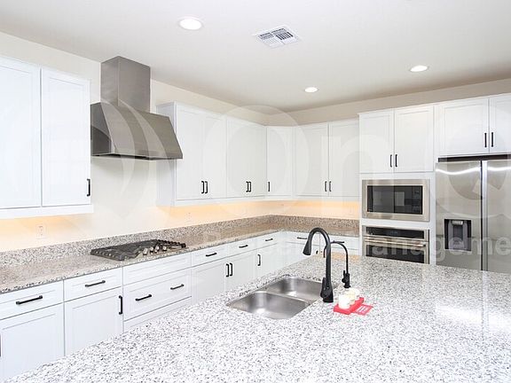 3rd image of 22869 E Calle Luna