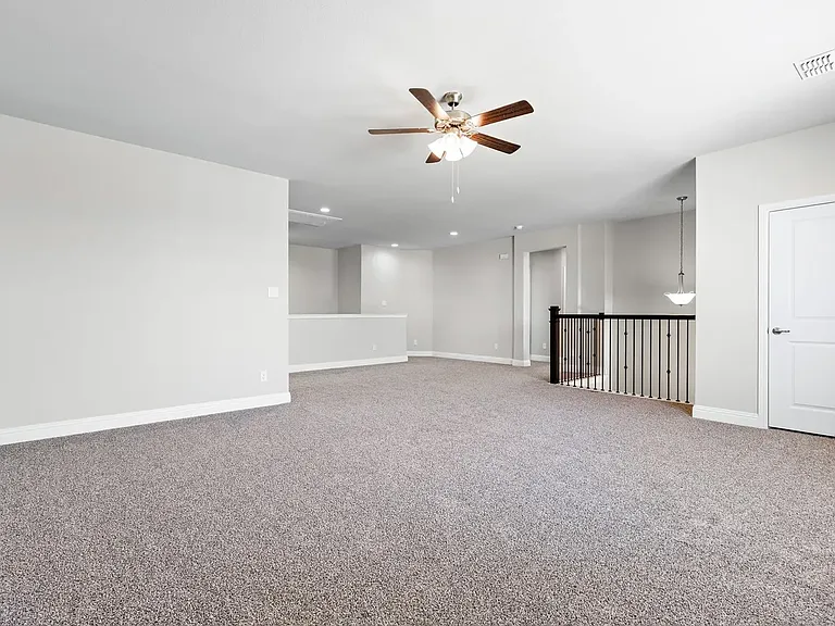 1137 Castlerock Rd — Photo 13
