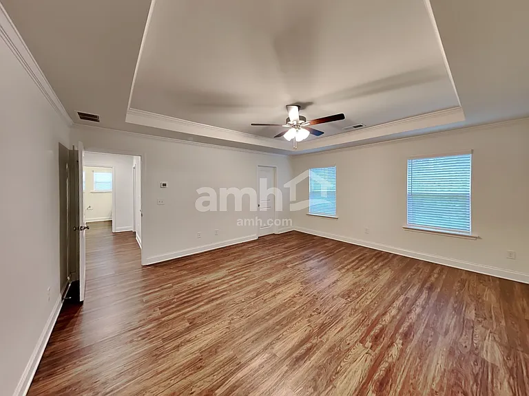 136 Rivulet Dr — Photo 8