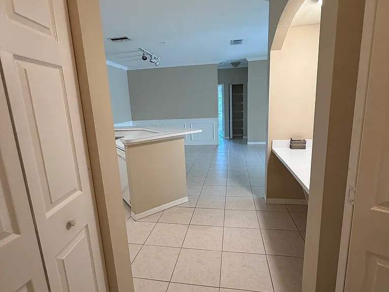 615 Fairway Dr #207 — Photo 4