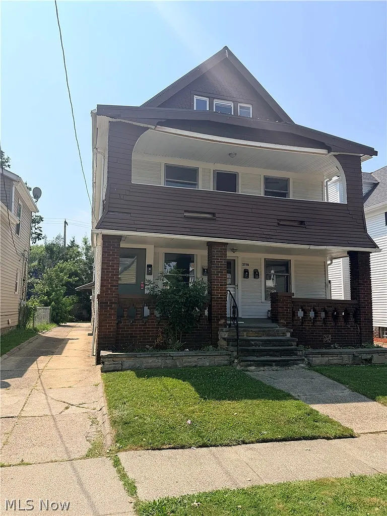 2 bed, 1.0 bath, $1,100 — Photo 1