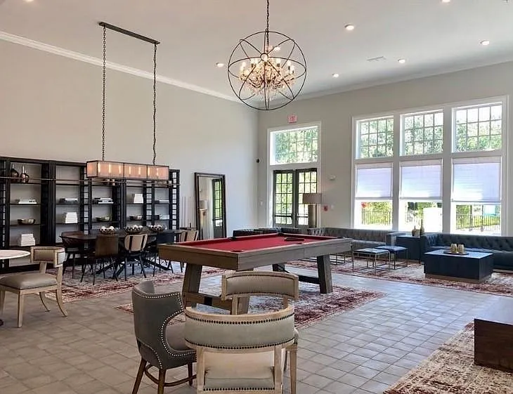 655 Beacon Dr — Photo 14