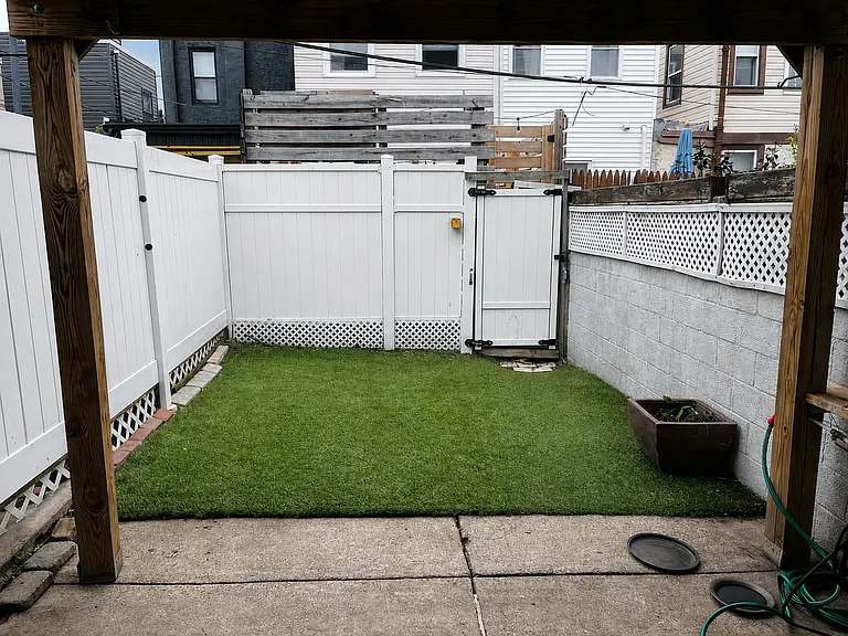 2306 Belgrade St — Photo 7