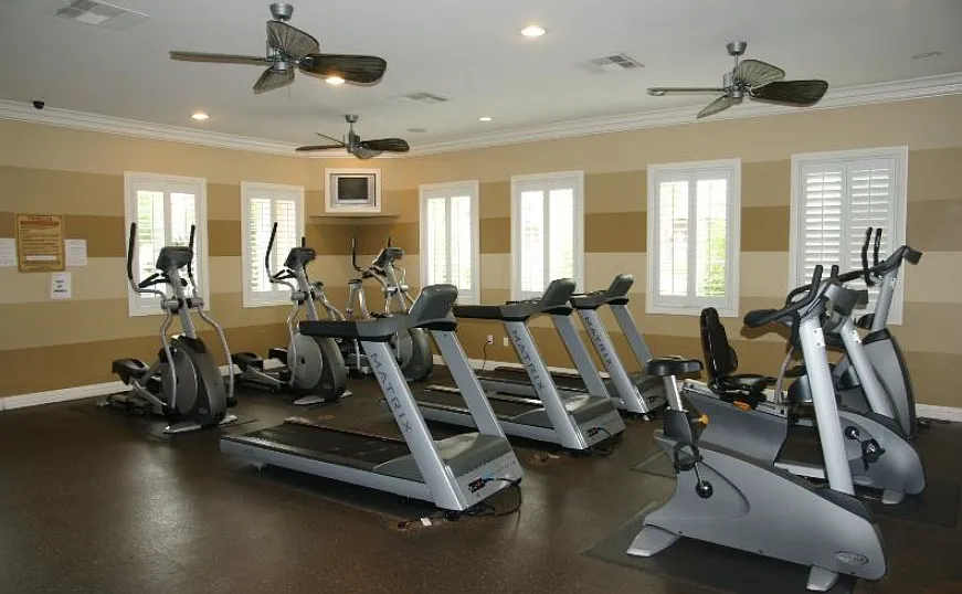 3 bed, 2.5 bath, 1962 sqft, $2,845 — Photo 4