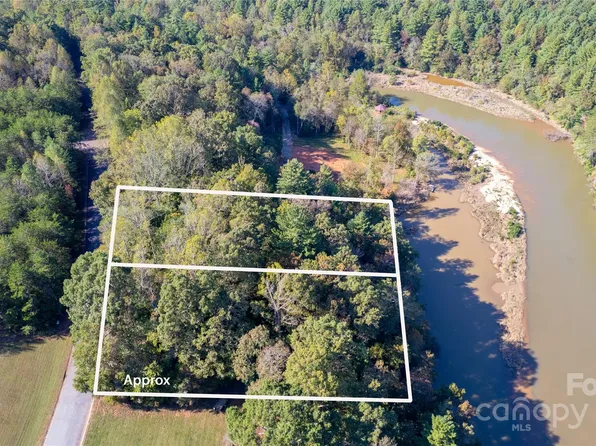 0 Fox Ridge Ln #17 & 18, Hickory, NC 28601